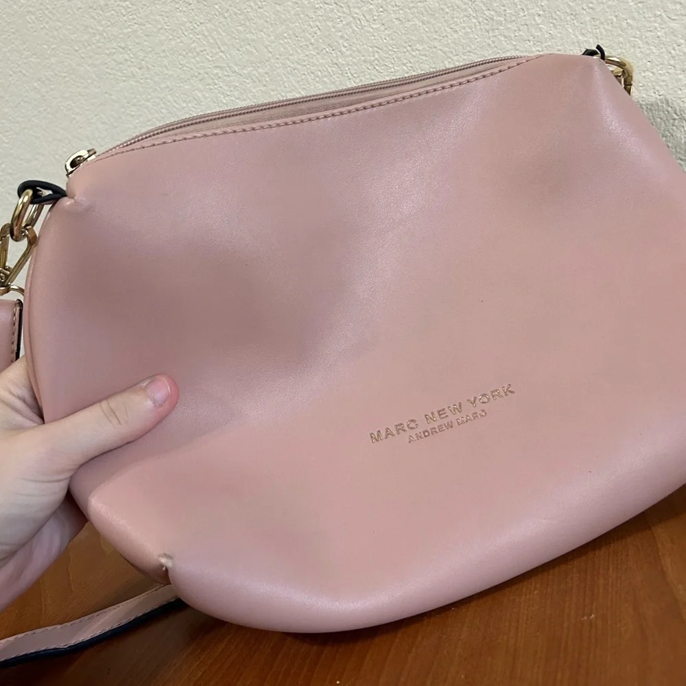 Marc New York Blush Pink Leather Crossbody Bag Minimal Preppy Women’s Travel Tan